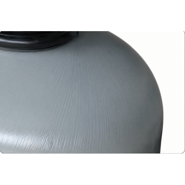 Rivestimento bobinato in fibra
di vetro grigio resistente ai
raggi UV.