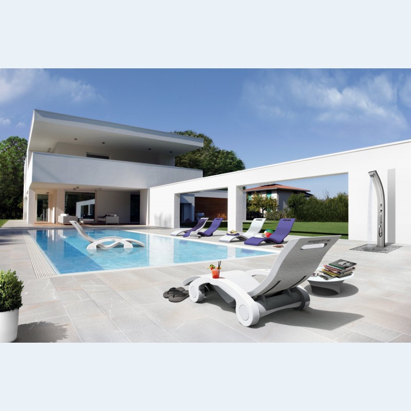 Lettino prendisole per piscina SERENDIPITY CHAISE GALLEGGIANTE in polietilene Lettino prendisole per piscina SERENDIPITY CHAISE GALLEGGIANTE in polietilene