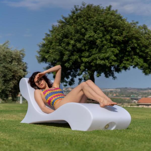 Lettino prendisole CHAISE LONGUE in polietilene ANDROMEDA