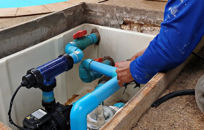 Acqua Piscina Torbida: Risoluzione dei Problemi