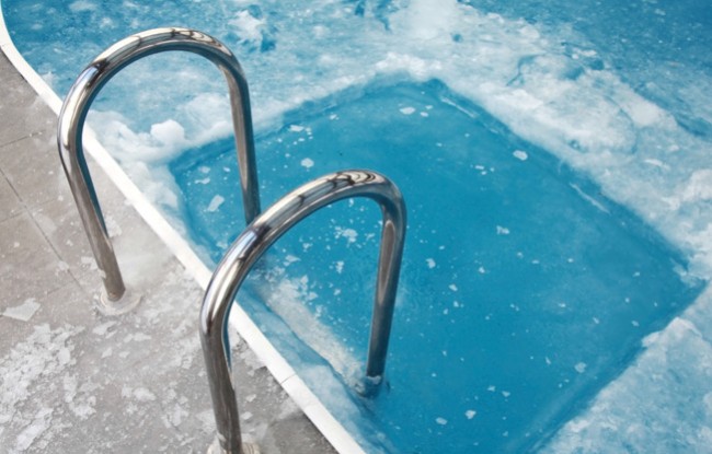 Quando chiudere la piscina e come farlo in modo efficace